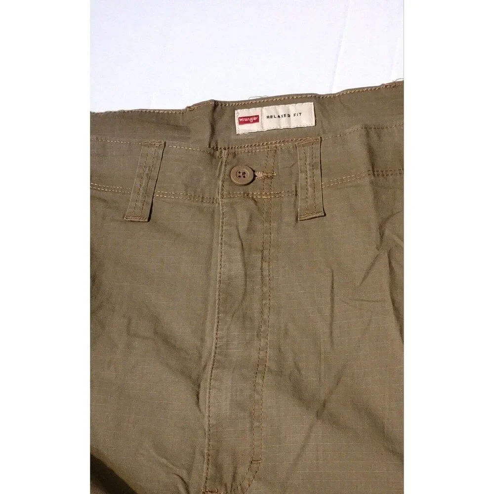 Wrangler Men's Epic Soft Cotton Stretch Relaxed Fit Cargo Shorts Elm Tan Size 48